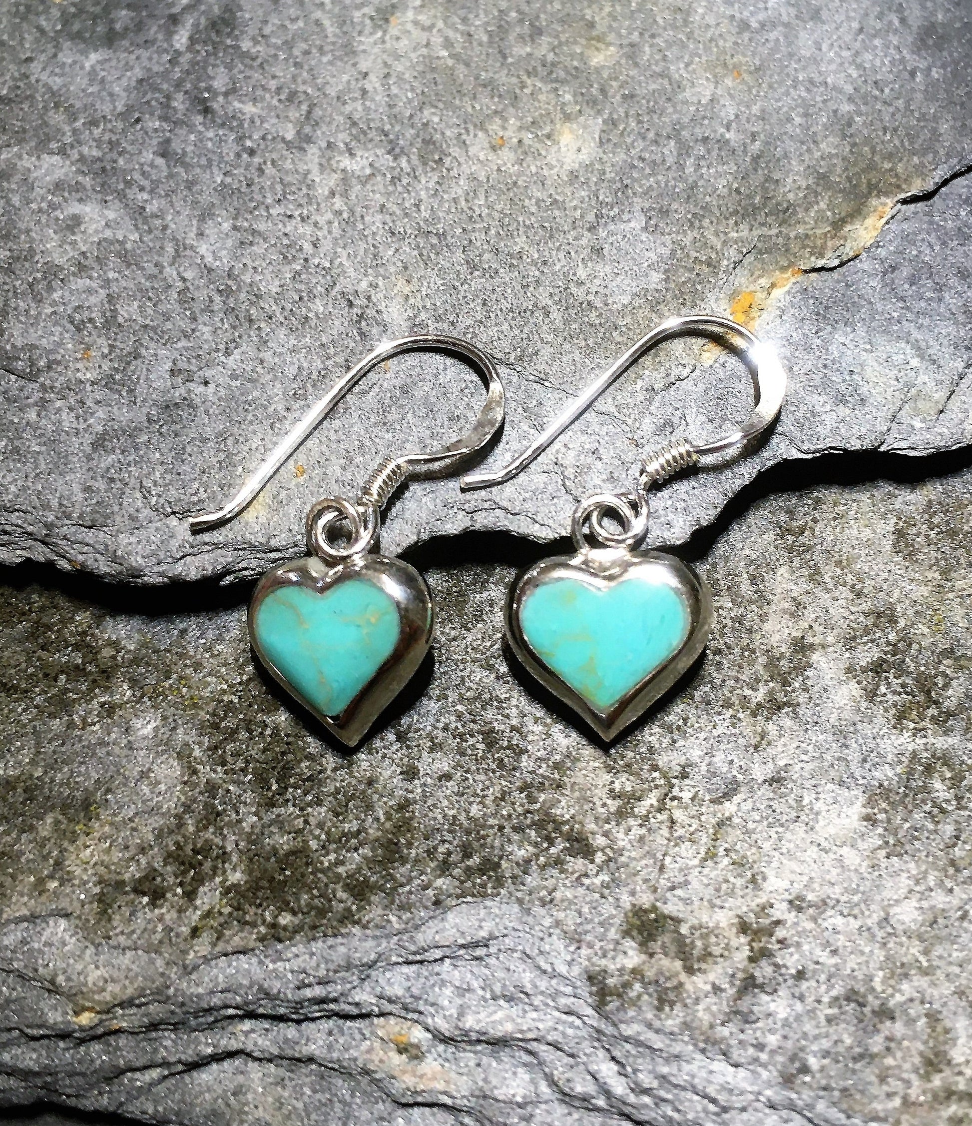 10mm Heart Tq/Mother of Pearl Earring