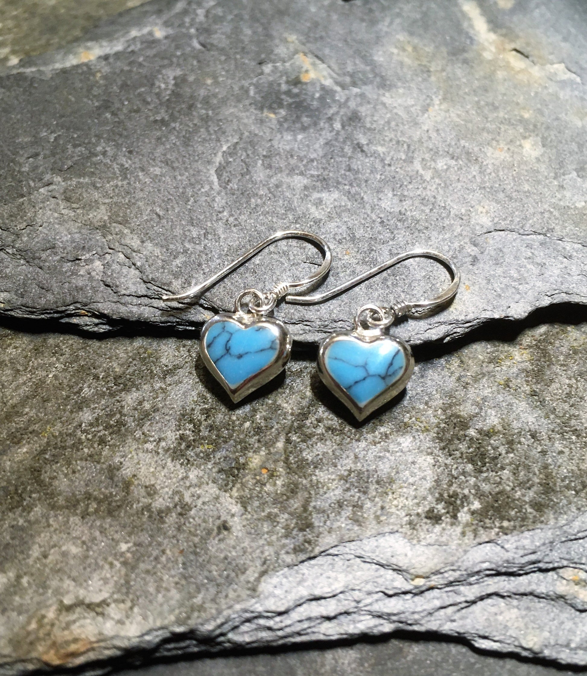 10mm Heart Blue Tq/Mother of Pearl Earring