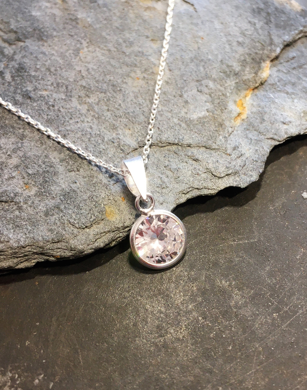 Round Cubic Zirconia Pendant 7mm