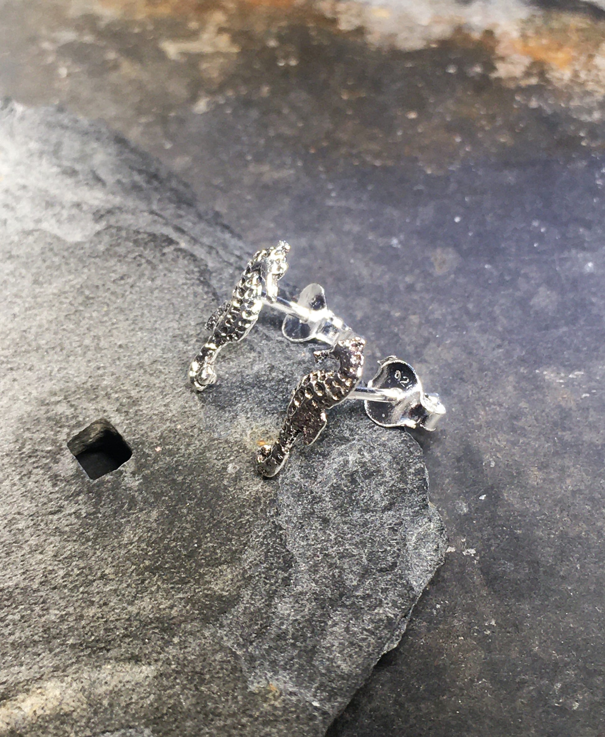 Seahorse Stud 11mm