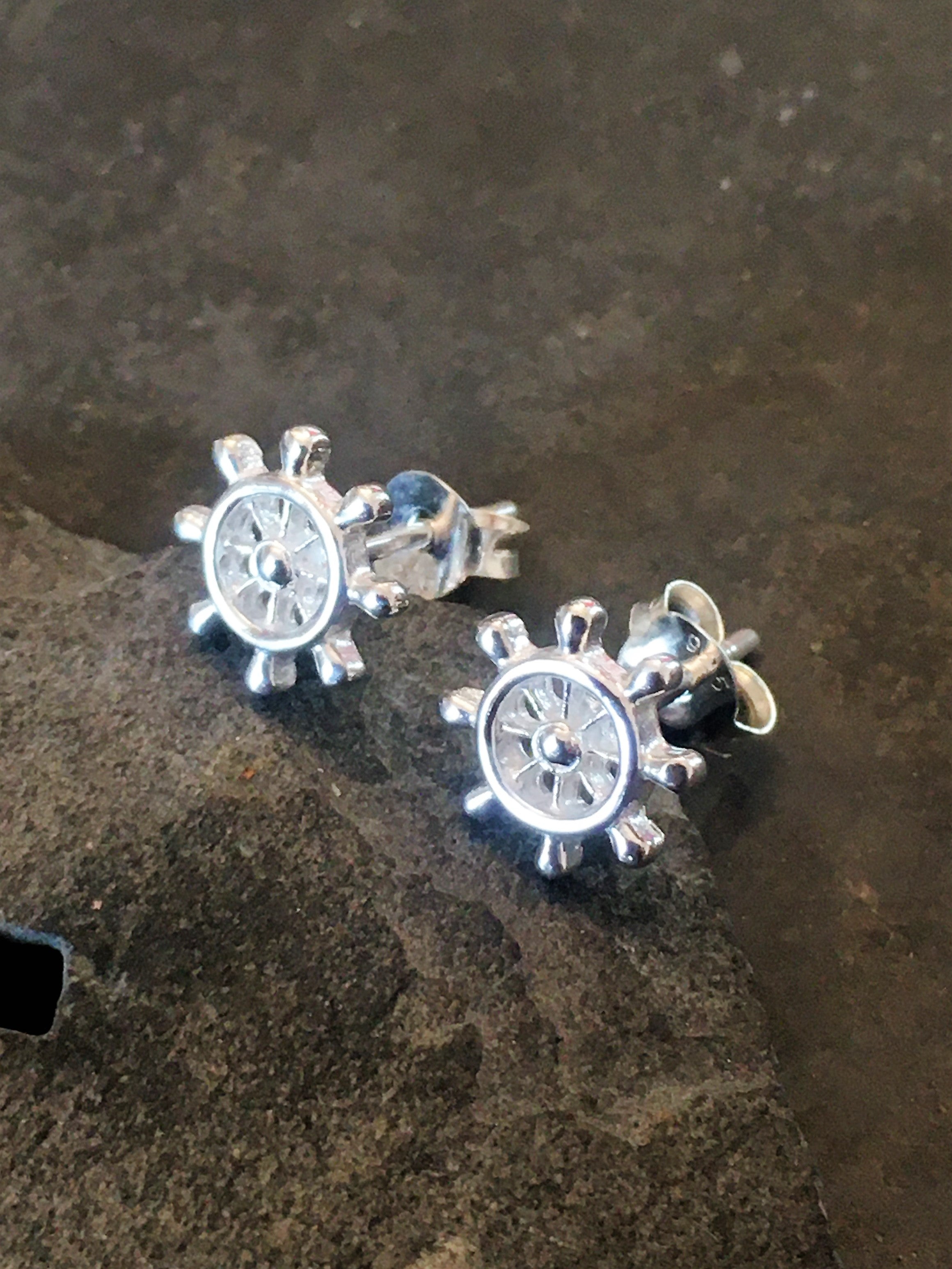 Ships Wheel Stud 10mm
