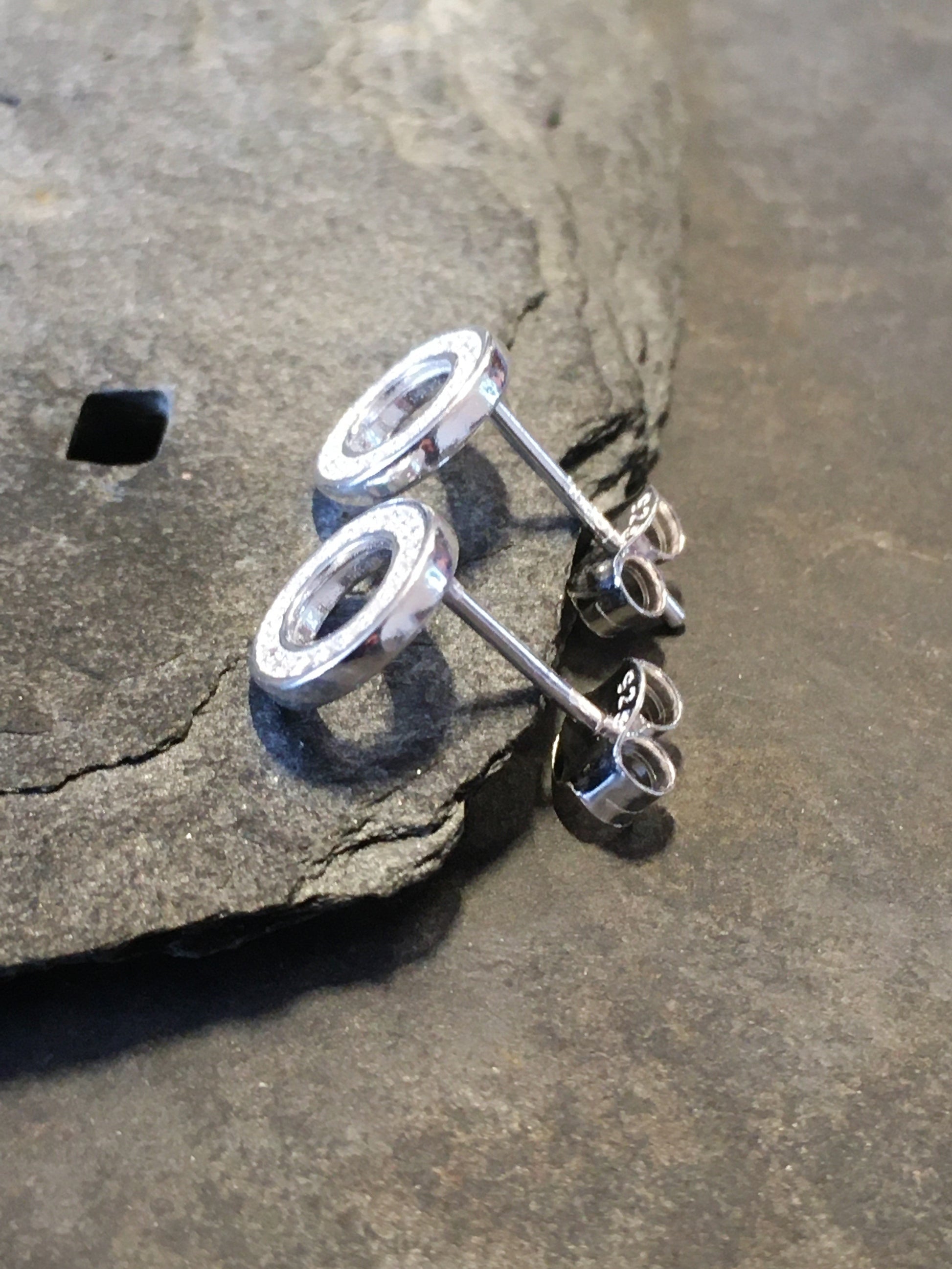 Cubic Zirconia Circle Stud 8mm