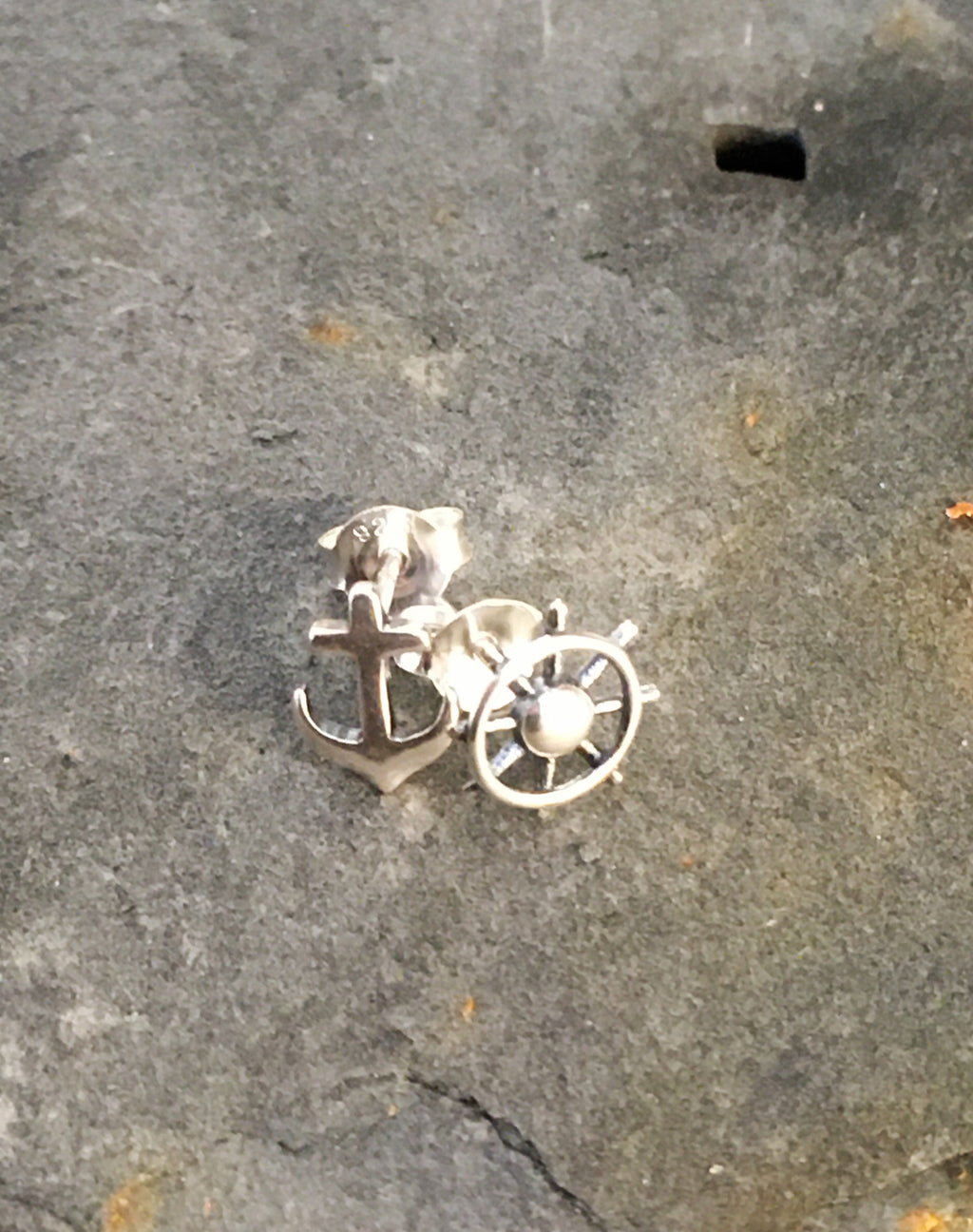 Anchor & Ships Wheel Stud