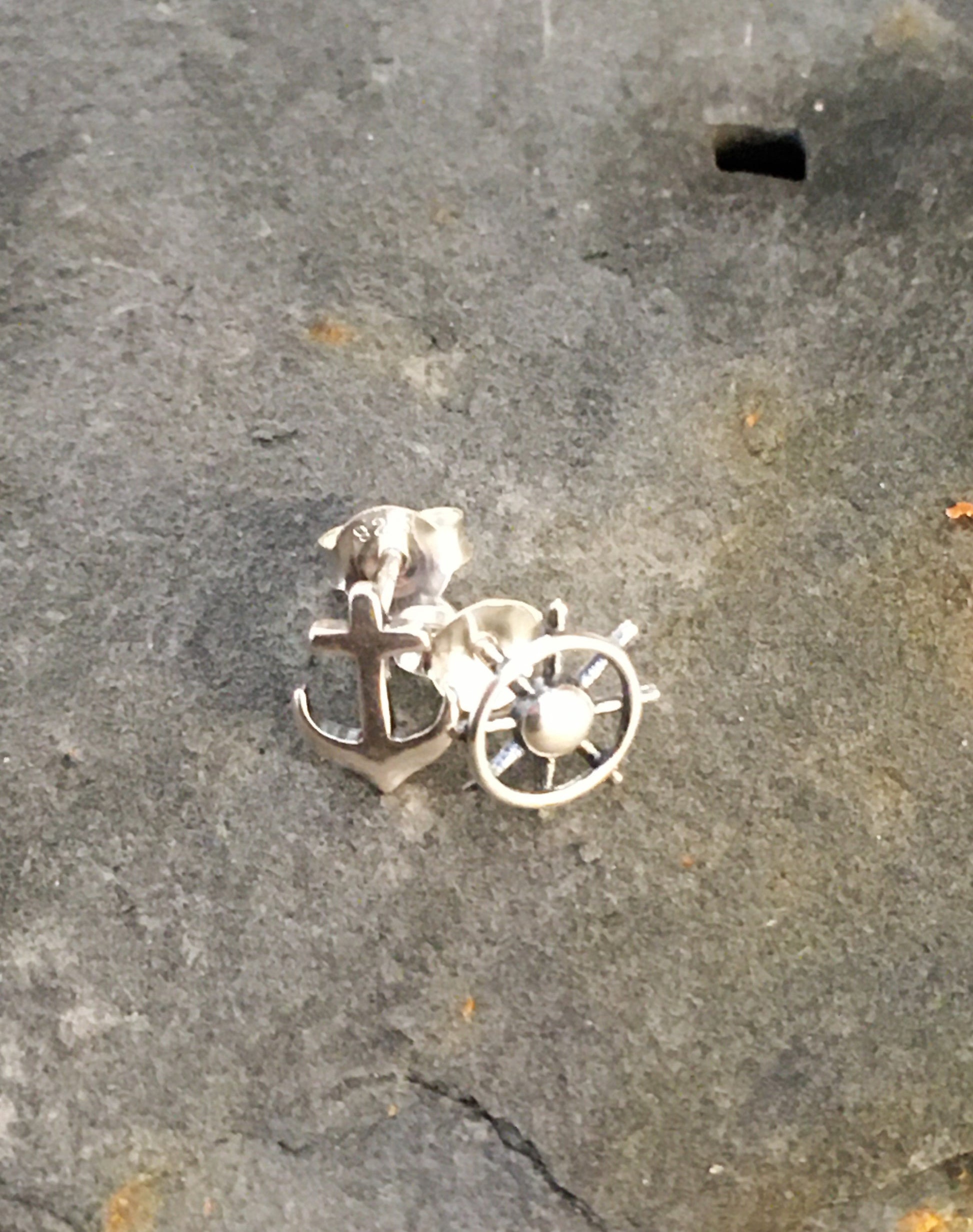 Anchor & Ships Wheel Stud