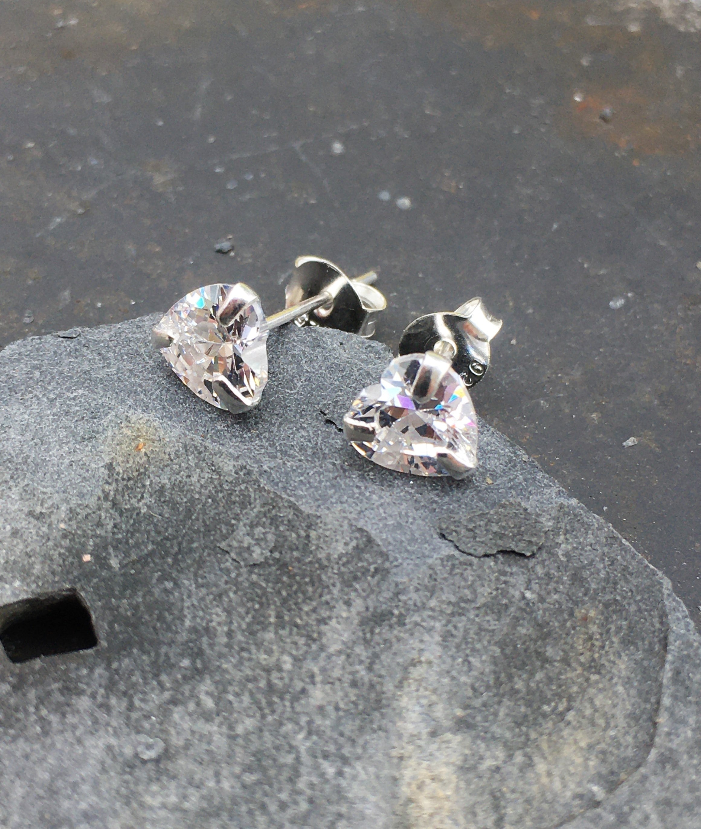 Cubic Zirconia 6mm Heart Stud