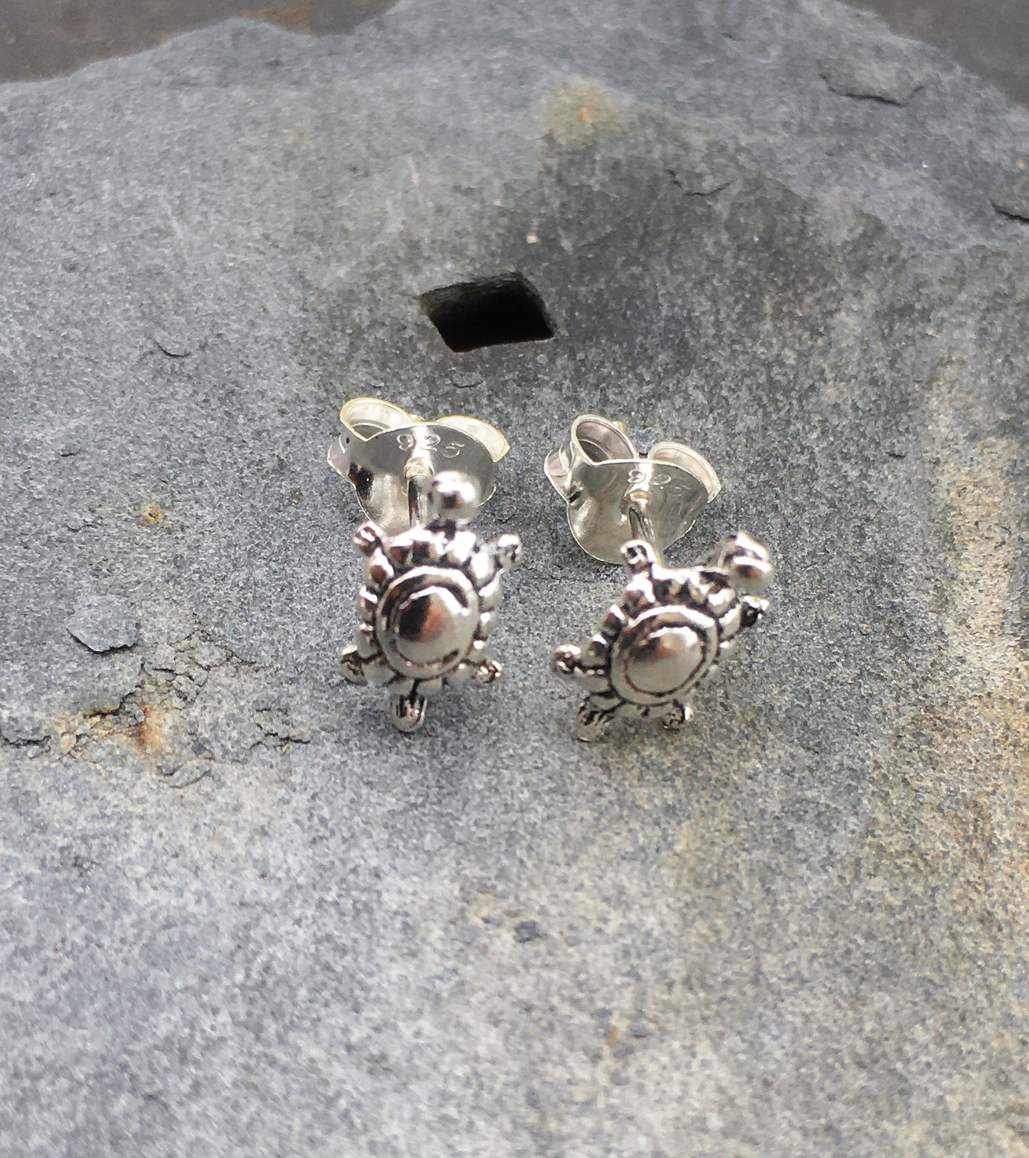 S263B-Turtle stud