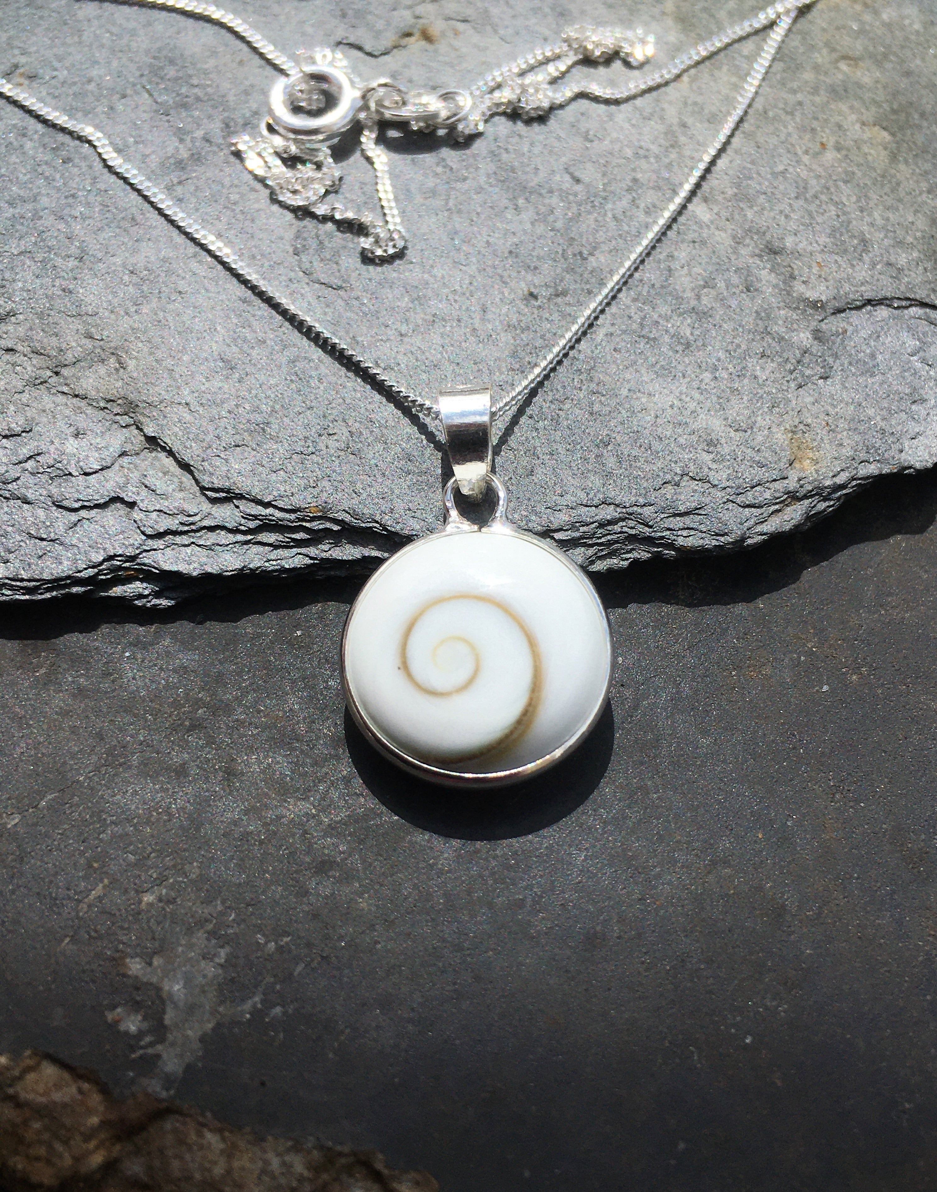 Round Shiva Eye Shell Pendant
