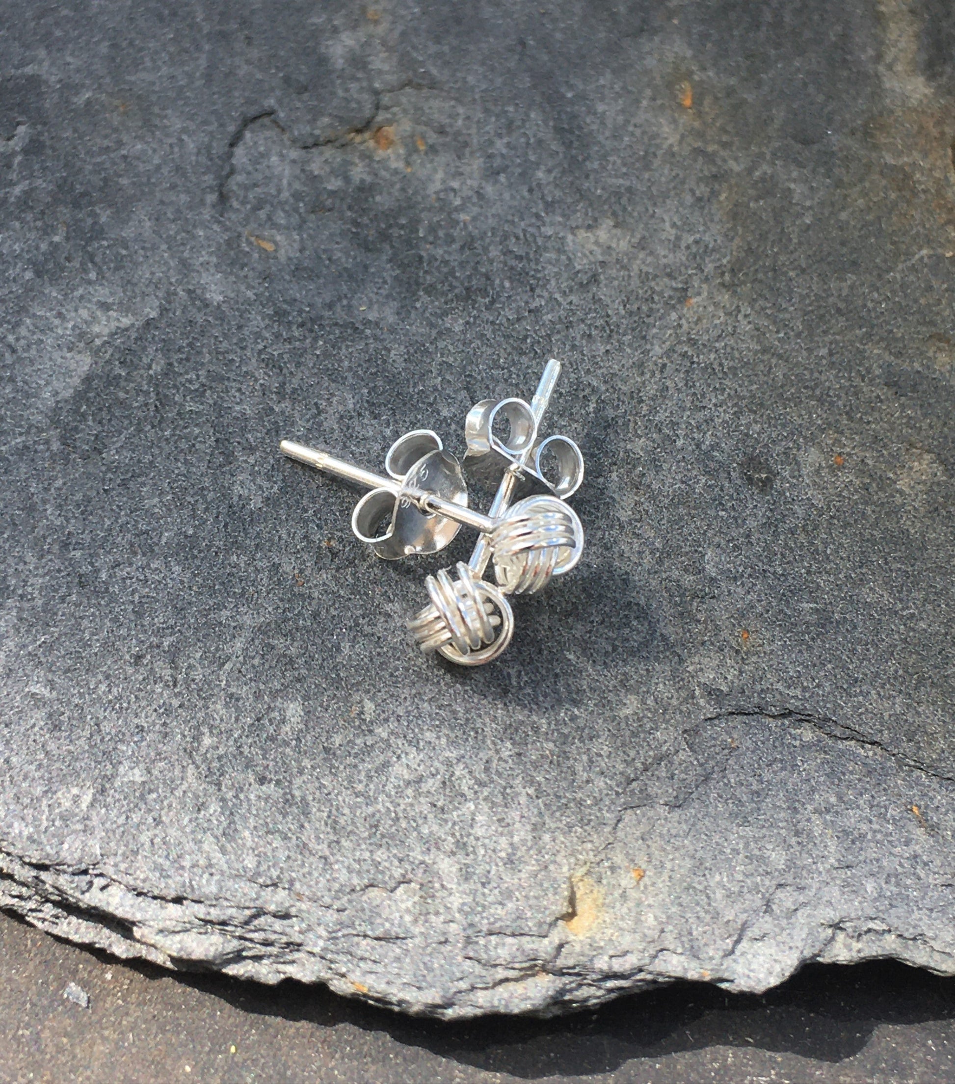 Knot Stud