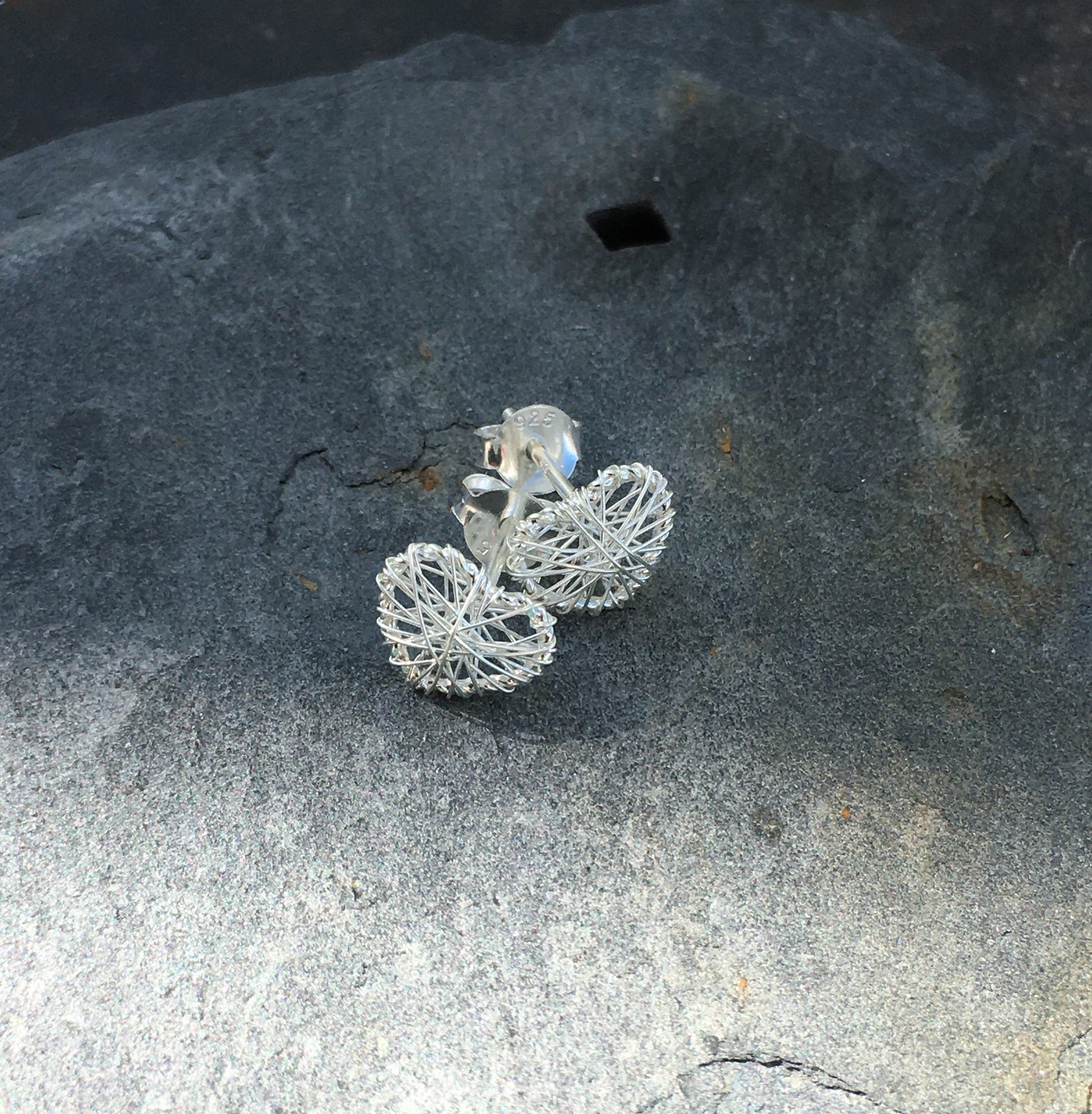 Mesh Heart Stud