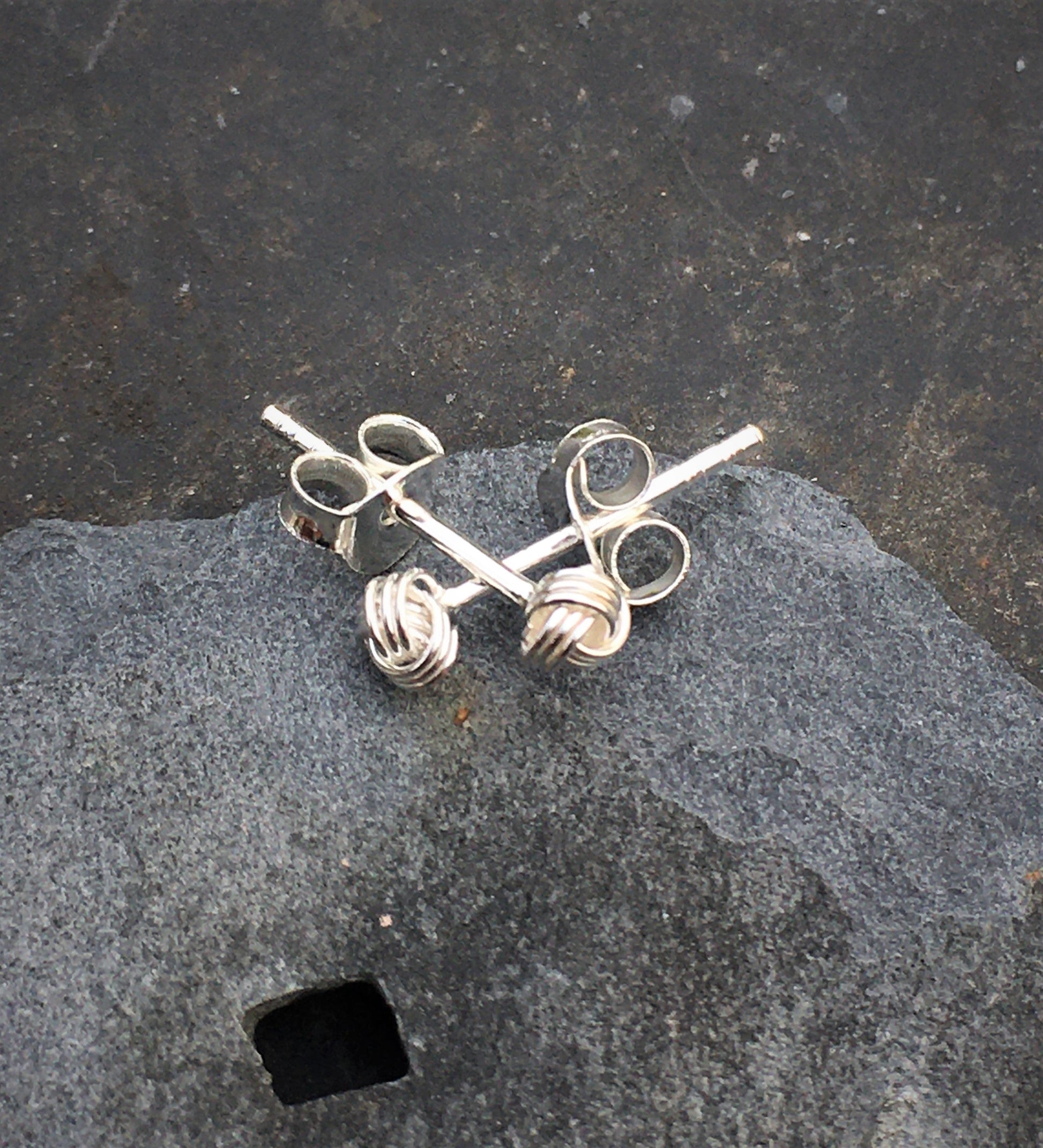 3mm Knot Stud