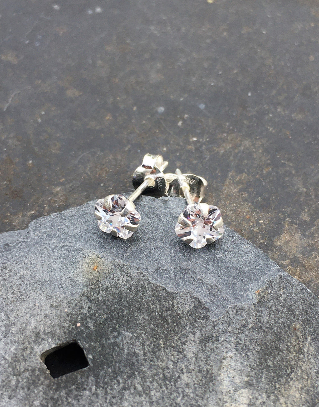 5mm Cubic Zirconia Flower Stud