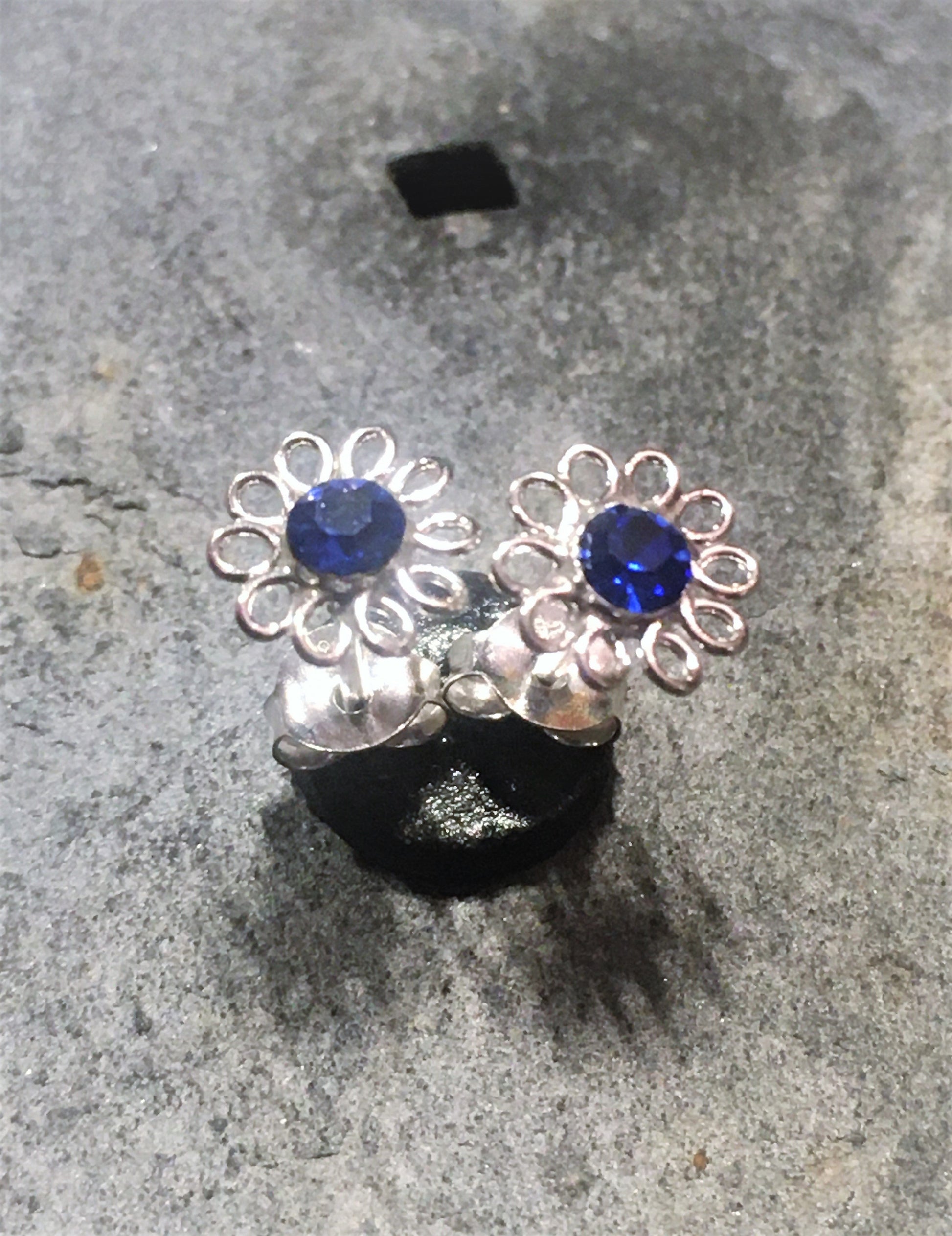 Blue Cubic Zirconia Flower 8mm