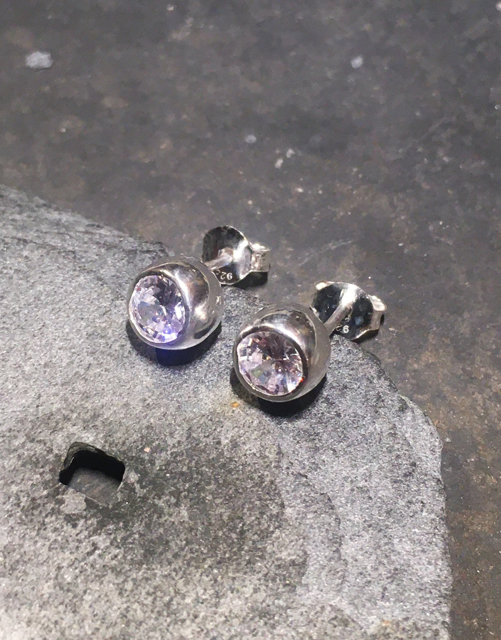 Round Cubic Zirconia Stud 6mm Dia