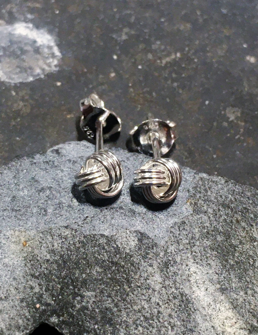 5mm Knot Stud