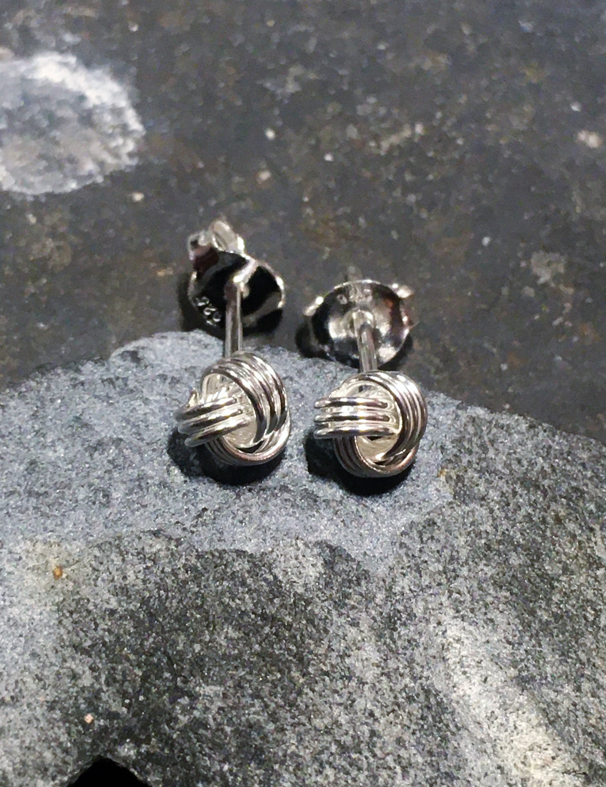 5mm Knot Stud