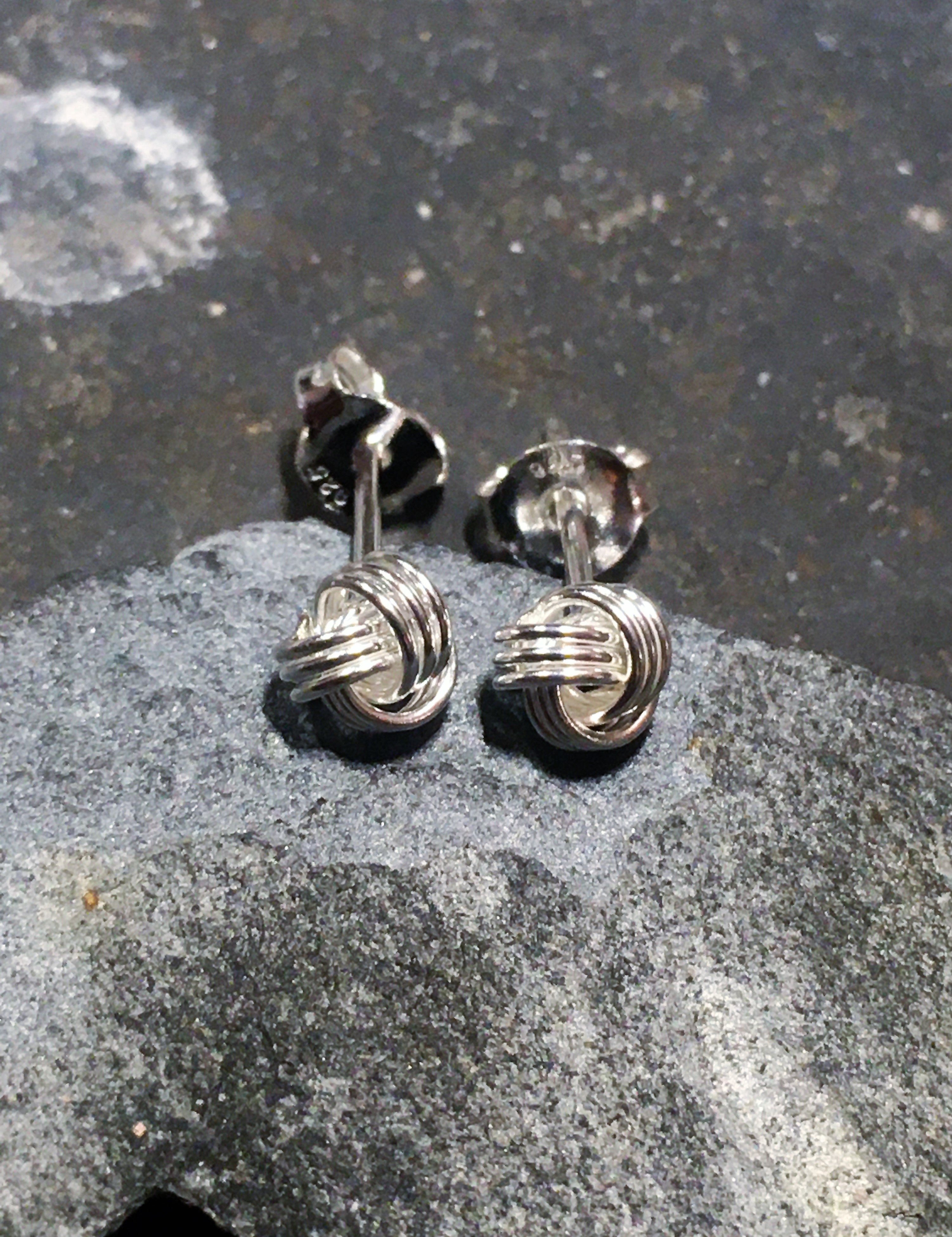 5mm Knot Stud