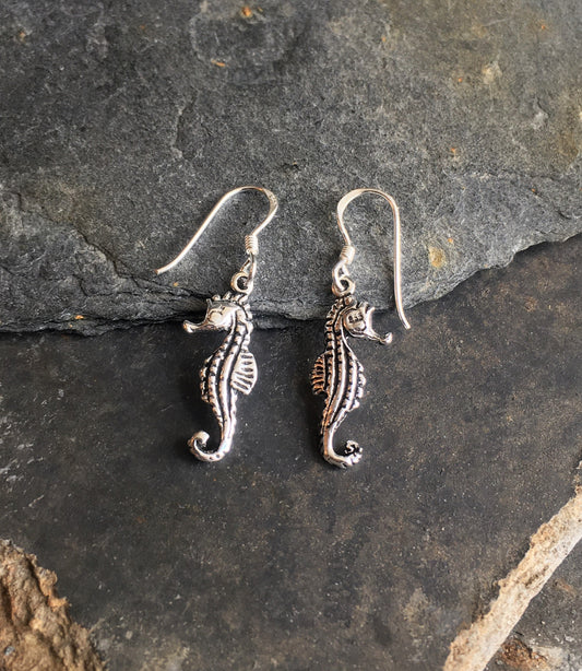 E480B - Seahorse earrings