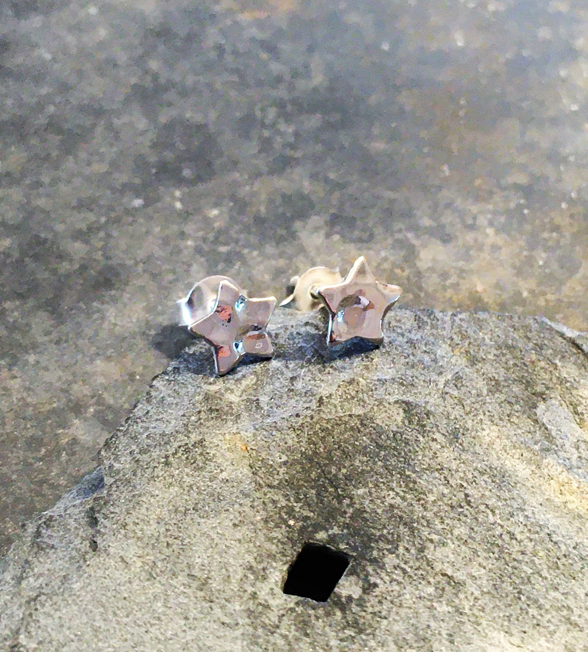 6mm Hammered Star Stud
