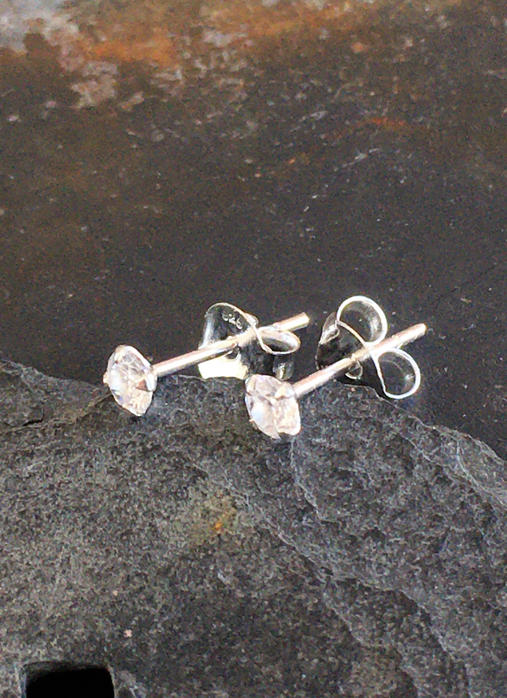 3mm Clear Cubic Zirconia Stud