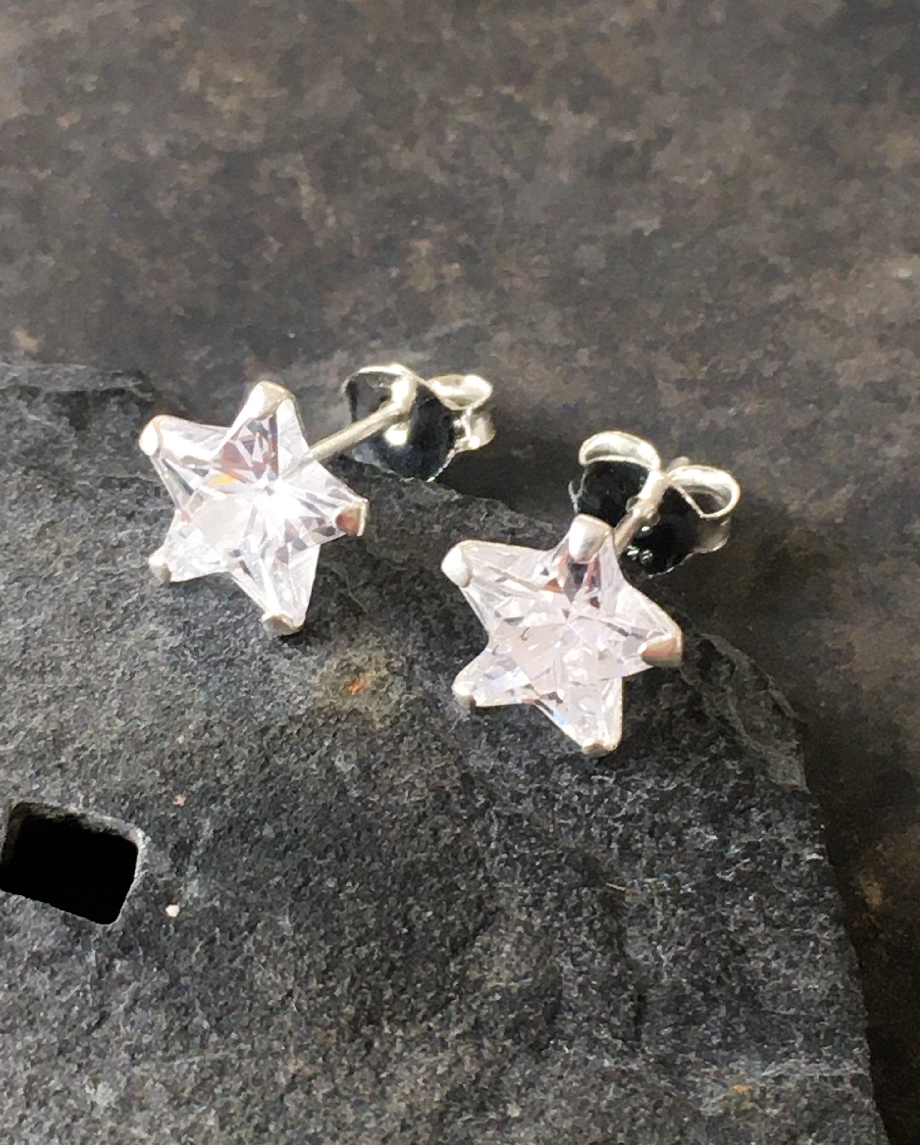 7mm Cubic Zirconia Star Stud