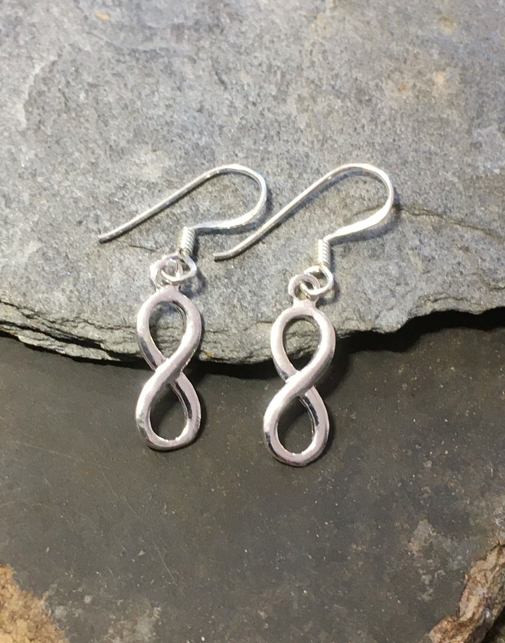 Infinity Earring 16mm Drop